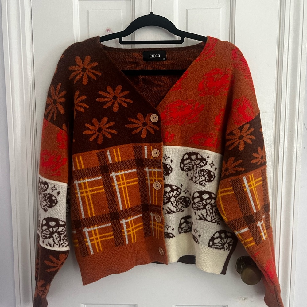Cider Women's Multicolor Patterned Sweater